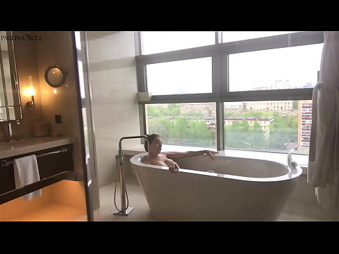❤️ Kæmpe babe ondt i sin fisse på badeværelset ❤ Kvalitets sex at da.niceporn.ru ❌️