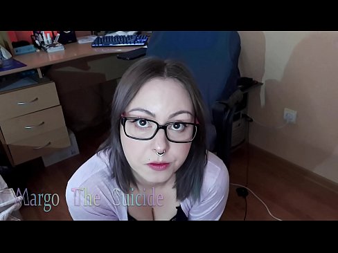 ❤️ Sexet pige med briller sutter Dildo dybt på kamera ❤ Kvalitets sex at da.niceporn.ru ❌️